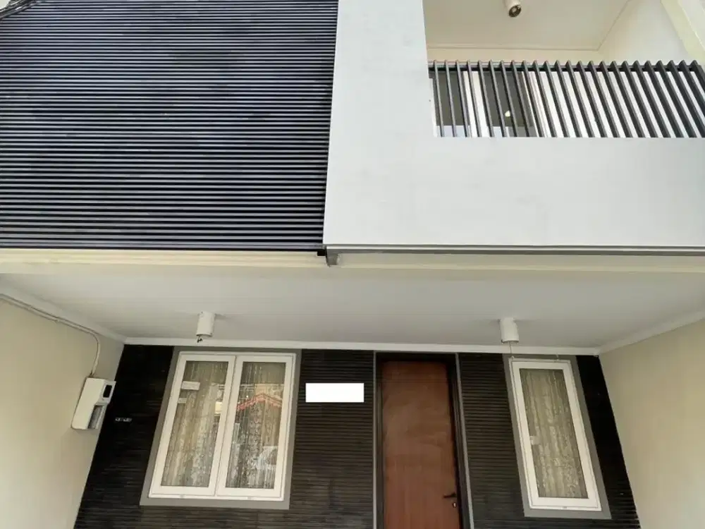 NL.411 - Murah !! Dijual Rumah Siap Huni 6x17 Minimalis Jalan 2 Mobil di Janur Asri