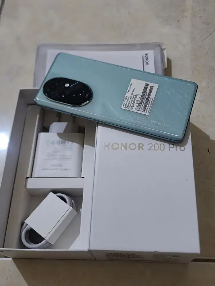 Honor 200 Pro 5G 12/512Gb, warna Ocean Cyan, kondisi 99,9% Sempurna