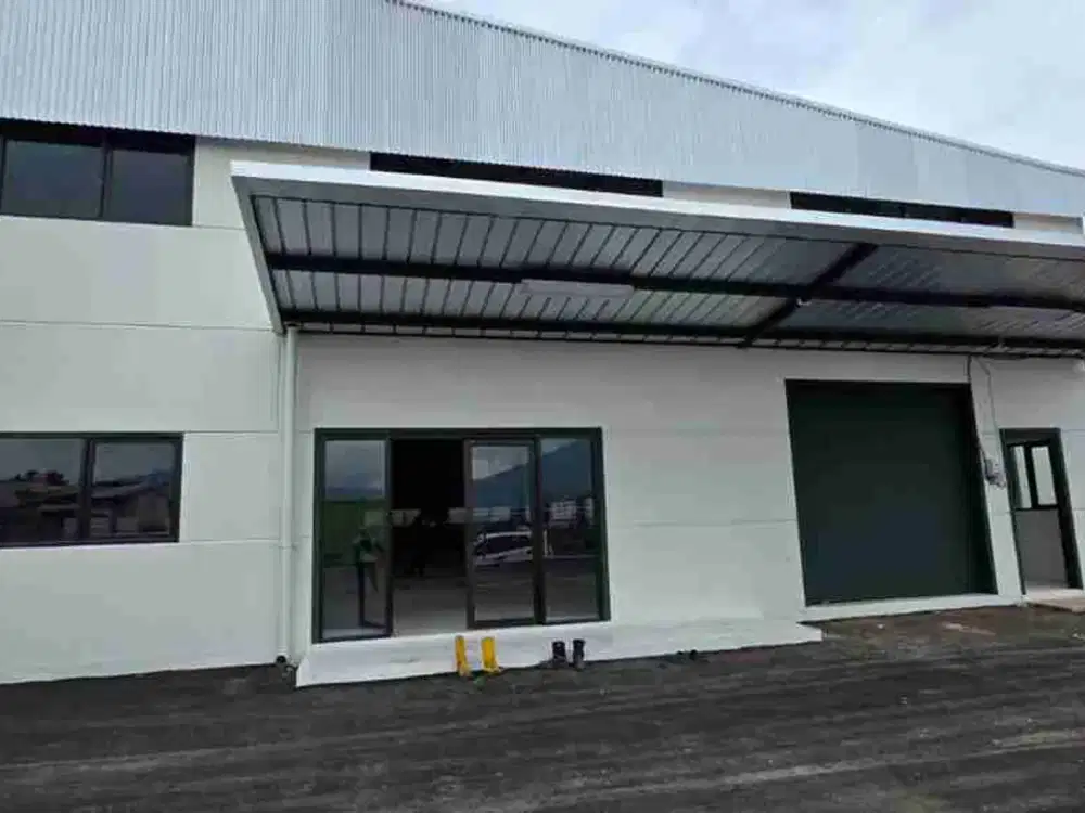 Disewakan 2 unit gudang baru Rancaekek 

Luas tanah 3000 m2
Luas bangunan 2300 m2
Ruang kantor
Listrik 200 kva
Lantai expoxy
Tinggi ceiling 10 m
Sisa ada 17 bulan

Harga sewa 1,8 M