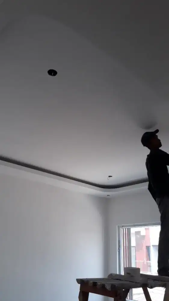 Tukang Pasang Plafon dan Partisi Gypsum. Kontraktor Bangun Rumah Mewah