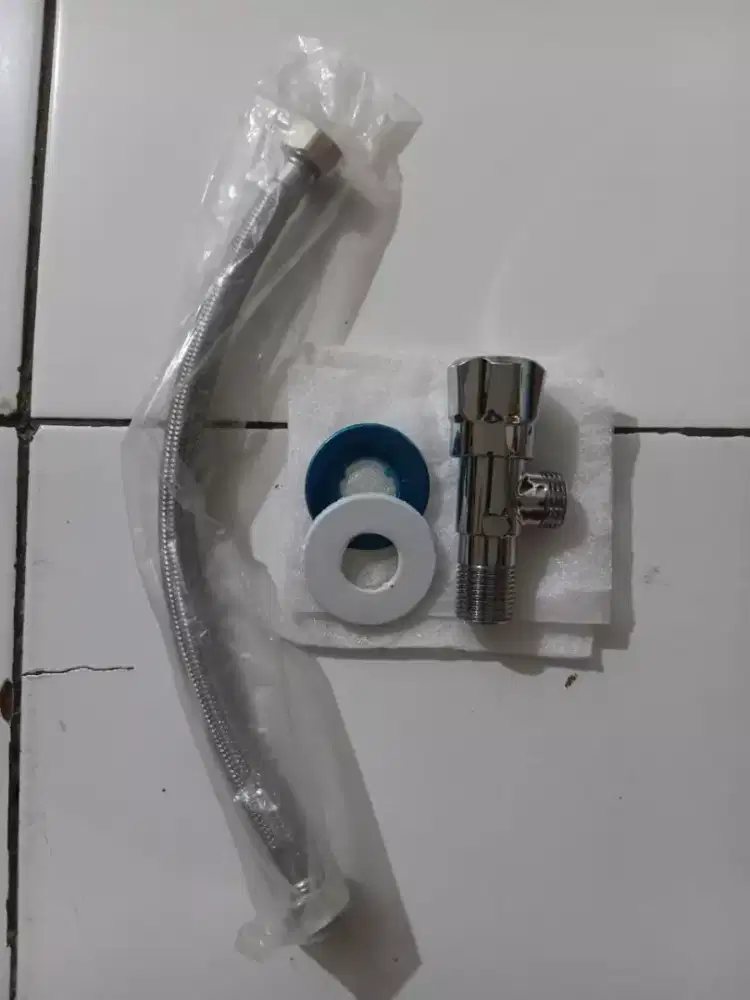 Stop kran shower/wc toilet stainless steel 9cm + selang flexibel ½ in