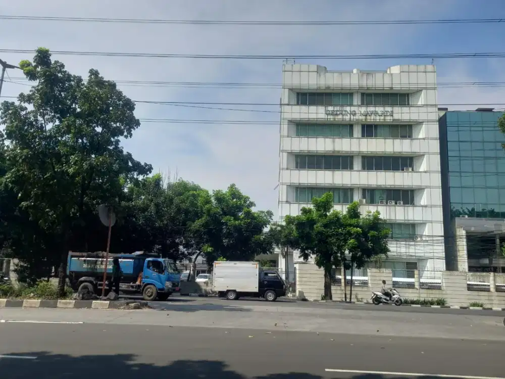 DIJUAL GEDUNG KANTOR 6,5 LANTAI RAWAMANGUN JAKARTA TIMUR