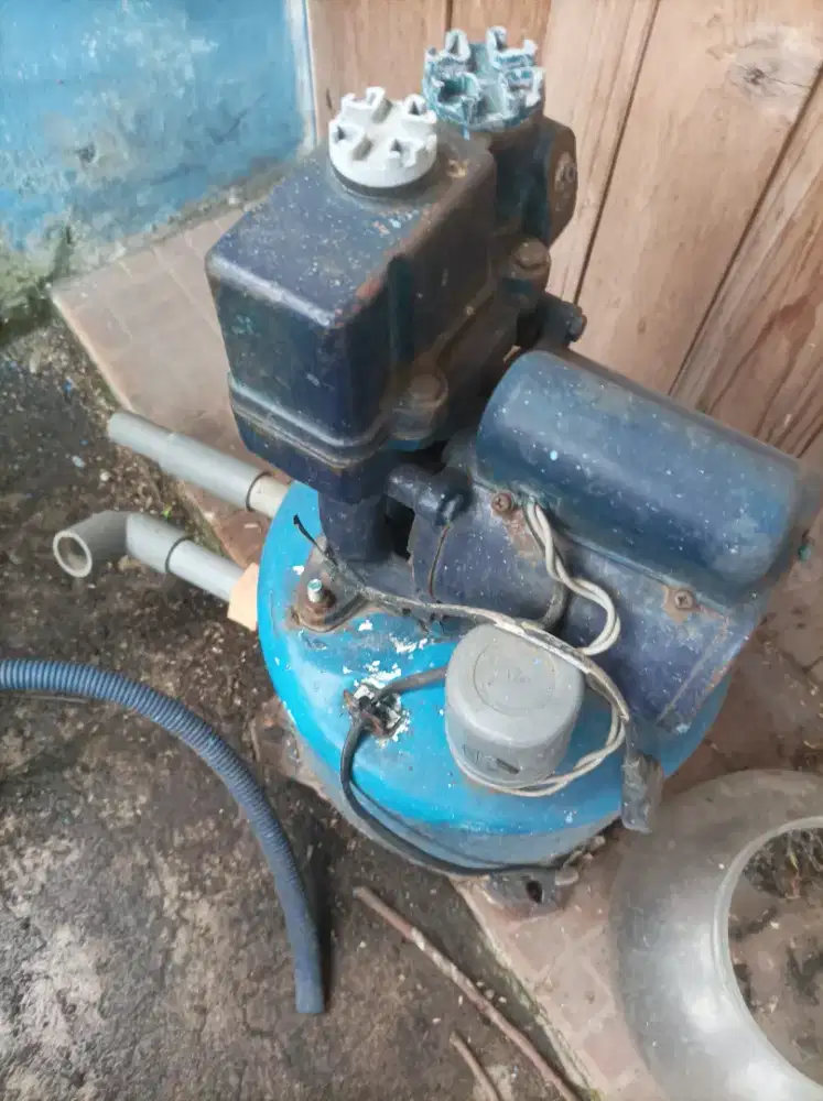 Pompa air bekas