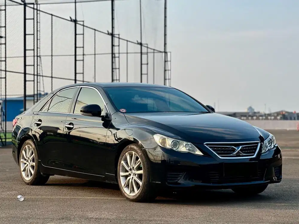 Toyota Mark X 2.5 2012