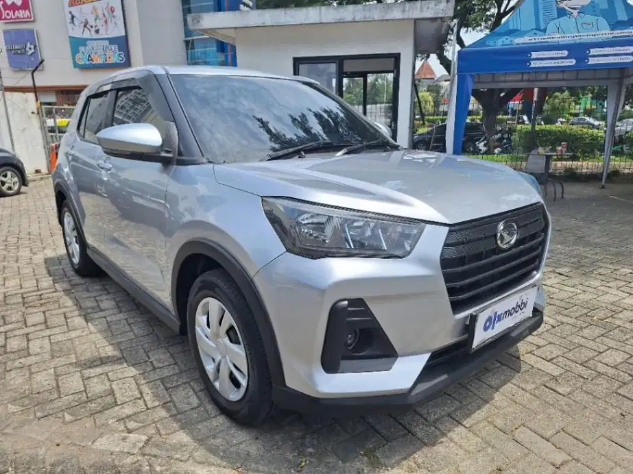 DP MURAH Daihatsu Rocky 1.2 M Bensin-AT 2021 Silver CAJVD