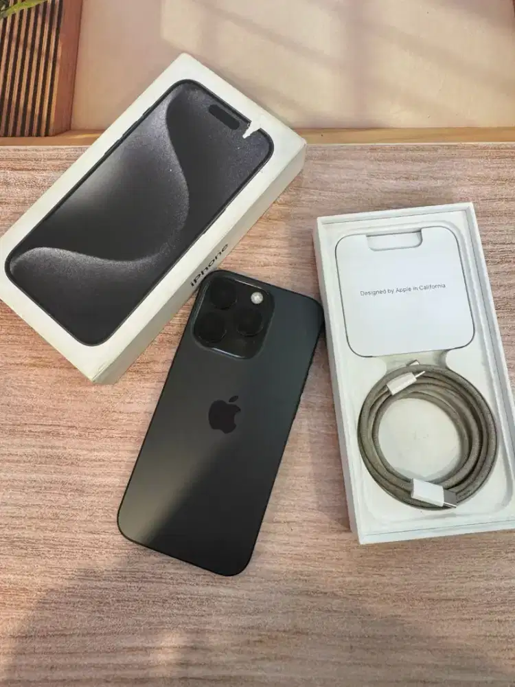 iPhone 15 Pro 1TB Black Ex iBox BH 82% Lengkap