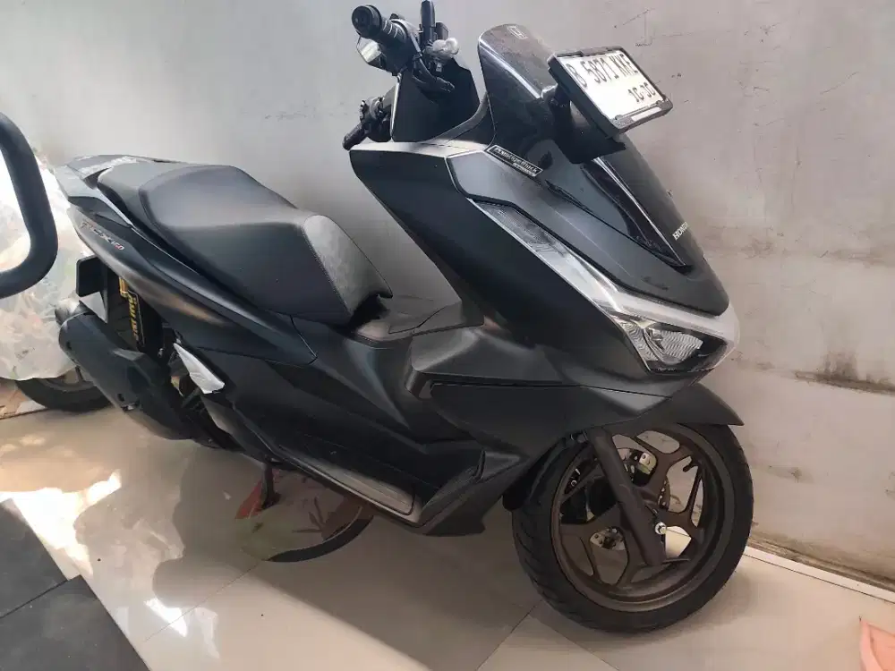 PCX ROADSYNC 160 2025 km 600 perak ISTIMEWA