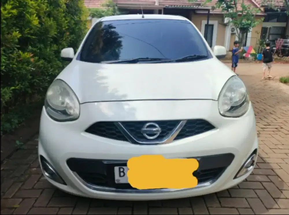 Nissan March Keyless Tipe Tertinggi 1.5