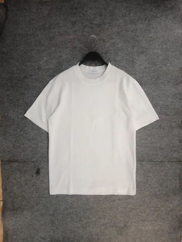 Tshirts customellow size L