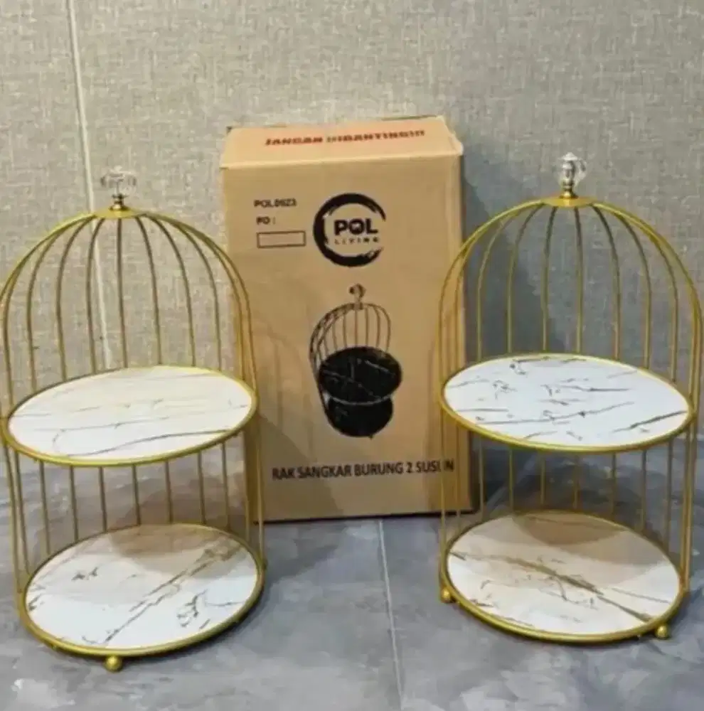 Rak kosmetik estetik sangkar