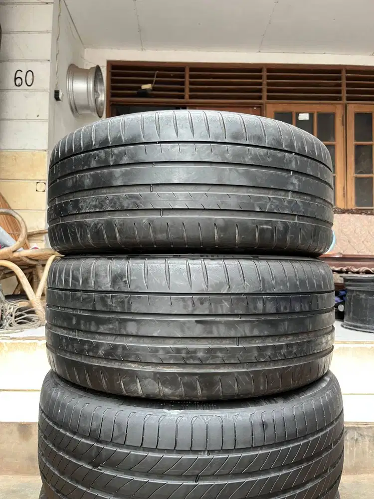 Ban Michelin Pilot Sport 4  225 50 r17  2Pcs