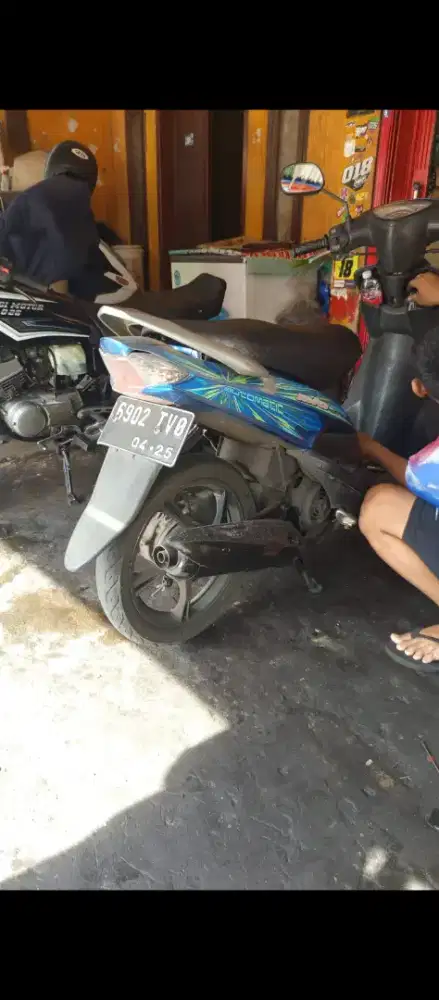 Di jual  cepat  mio smile 2009 / 2010 body gres