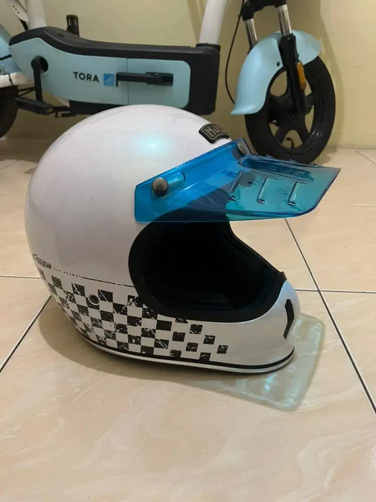 Helm NJS Freedom sz L like new path ada ada 2