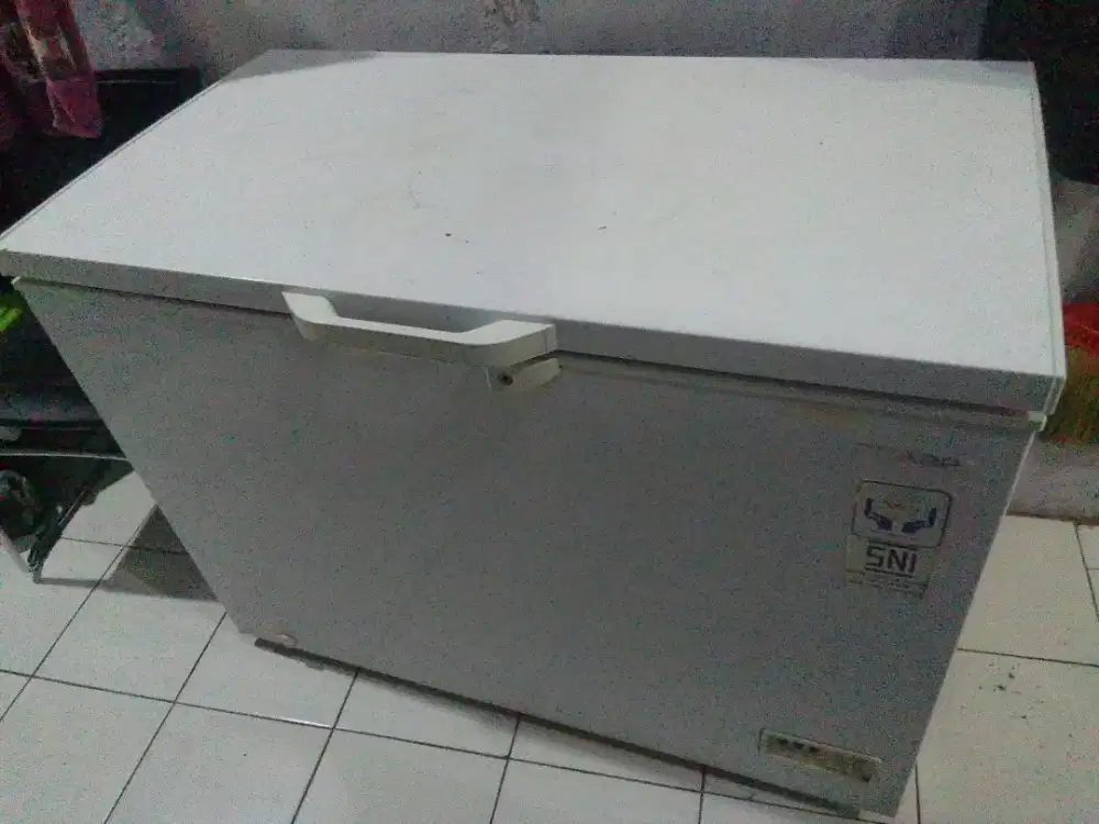 Freezer box sharp 300 liter normal mulus terawat