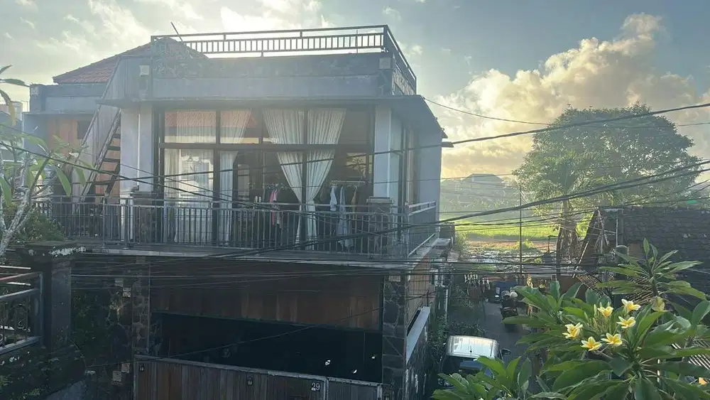 Dijual Cepat Rumah Denpasar 120m2 - 2Lt 3KT 2KM