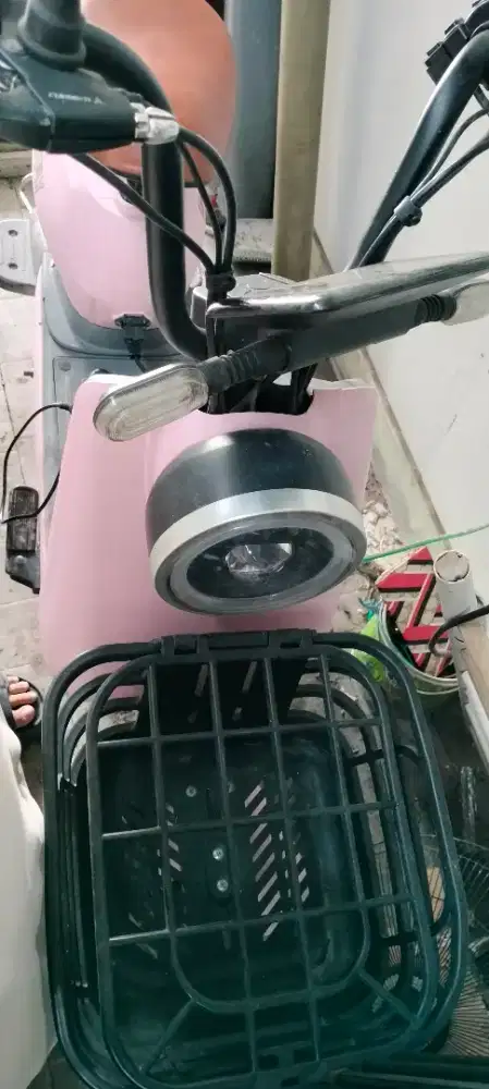 Sepeda listrik u-winfly