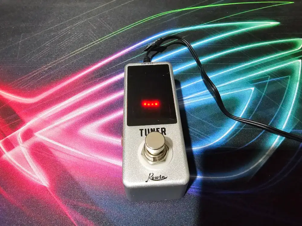 Tuner gitar/bass rowin