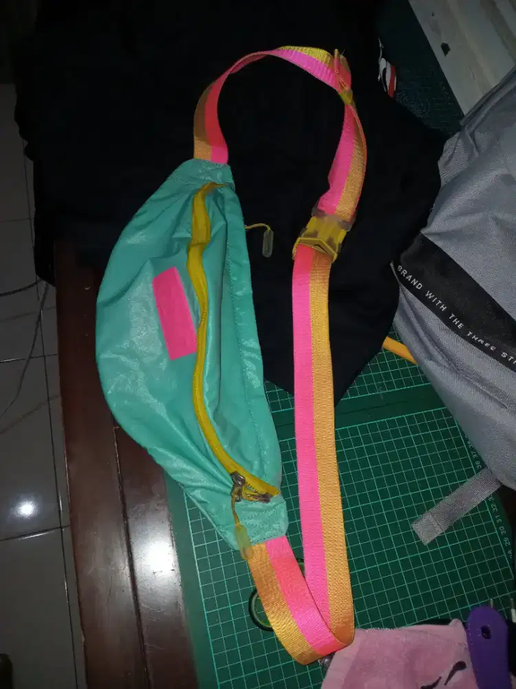 Sling bag rainbow nike original