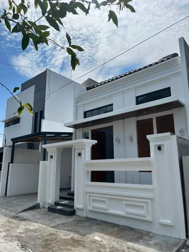 Hunian Mewah American Style Classic di Gumpang Kartasura