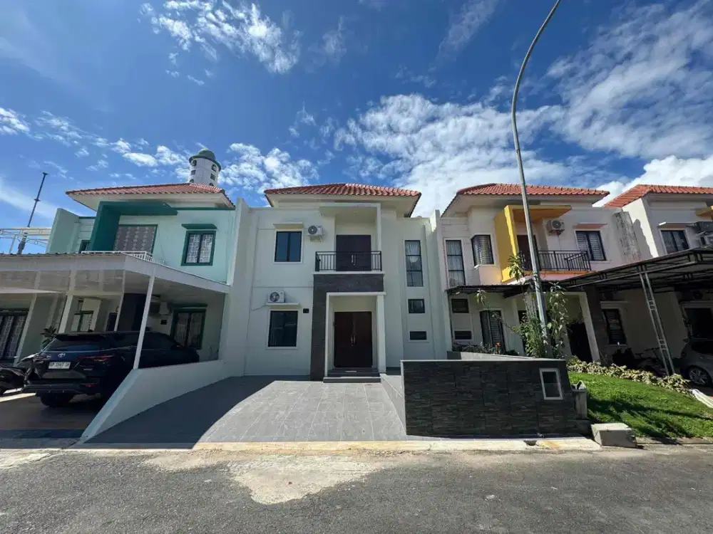 DIJUAL RUMAH DIAMOND PALACE KOSONGAN TANAH LUAS