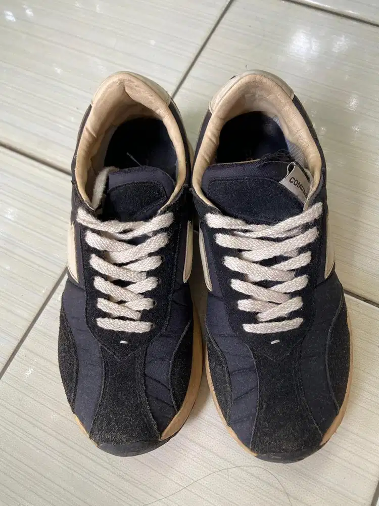 Sepatu Compas Velocity