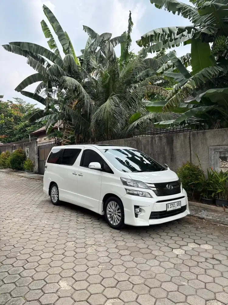 [ CASH TERMURAH ] Toyota Vellfire Z 2014 Putih