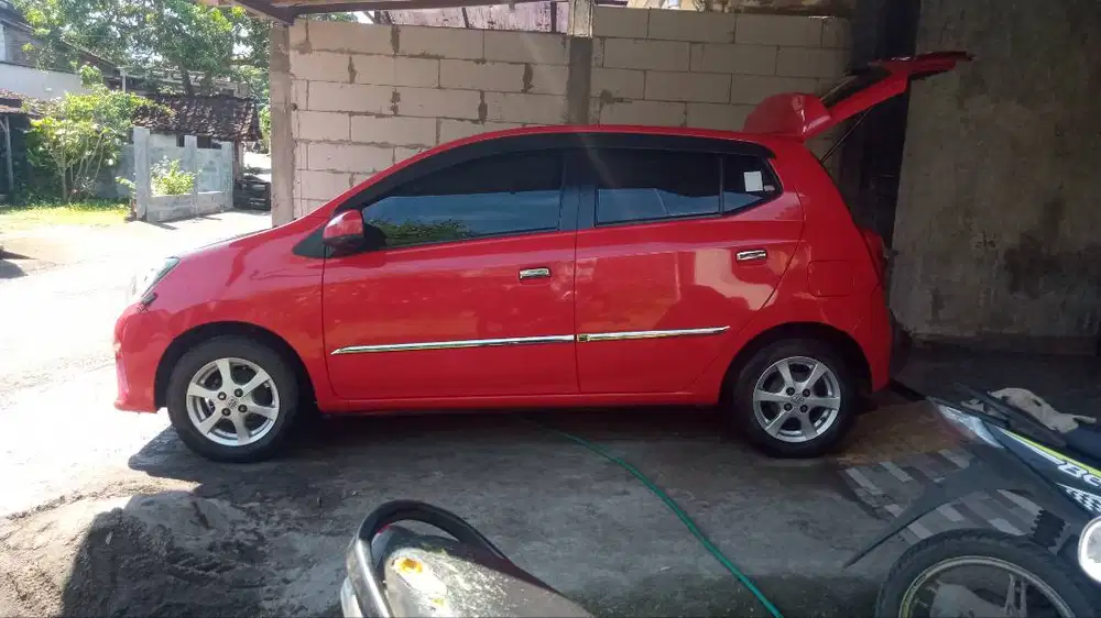 Toyota agya tipe G manual tahun 2015 2015