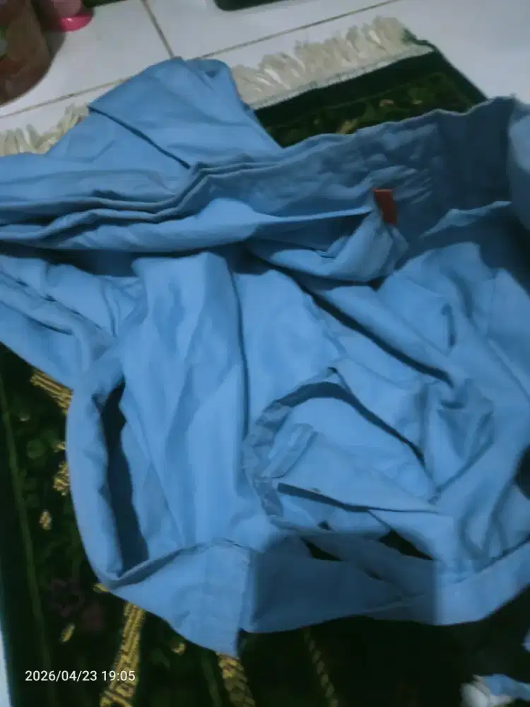 Gendongan bayi samping