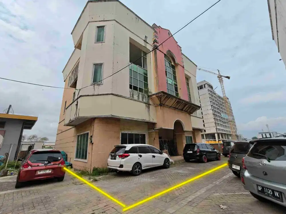 dijual gedung Kantor 3 lantai di graha kadin Batam centre harga seperti ruko