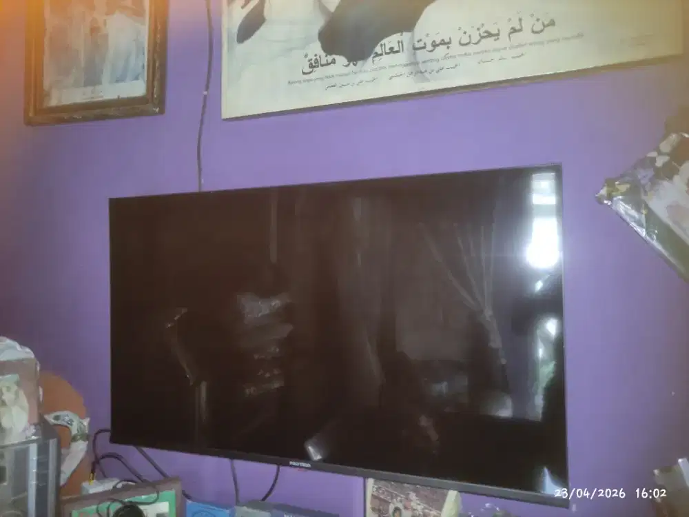 Smart tv android Polytron 43 inch.