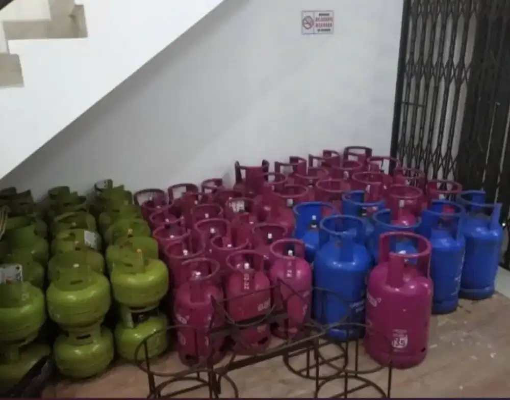 Dibutuhkan segera karyawan antar galon