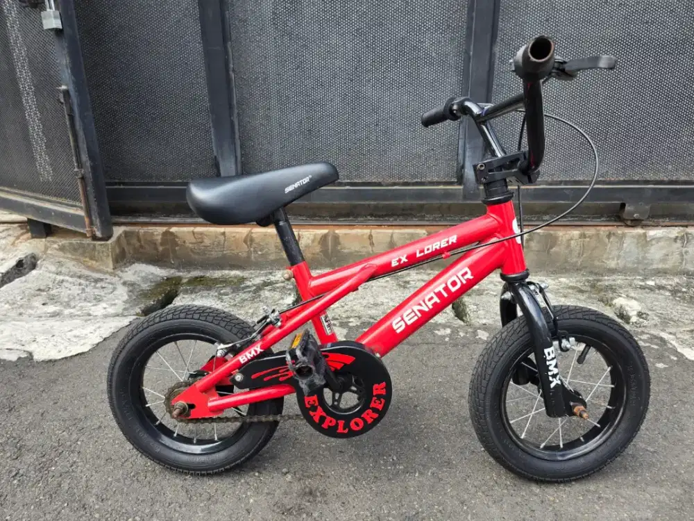 Sepeda bmx senator explorer 12 in warna merah