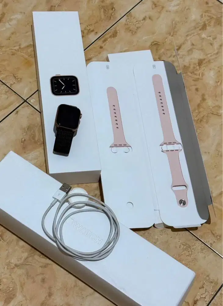 Apple watch series 5 (40mm)