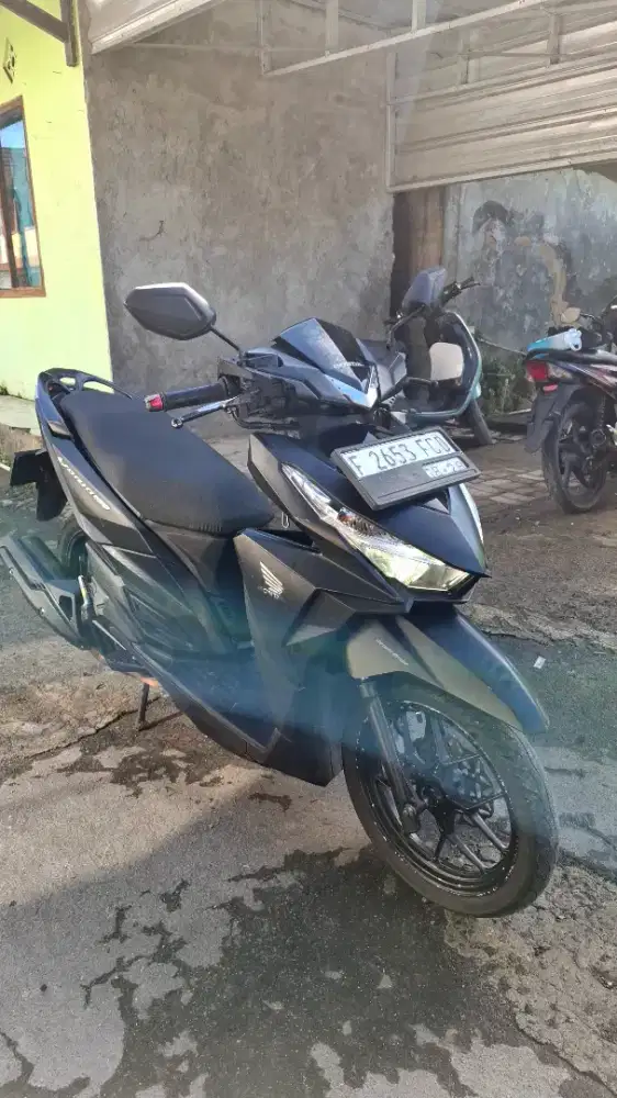 JUAL CEPAT VARIO 150 OLD Rp.14 juta nego