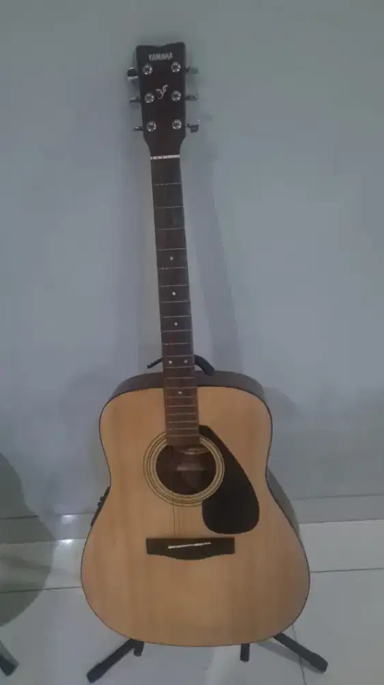 Gitar Accoustic electrik Yamaha FX310