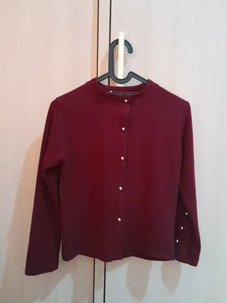 Kaos maroon cantik