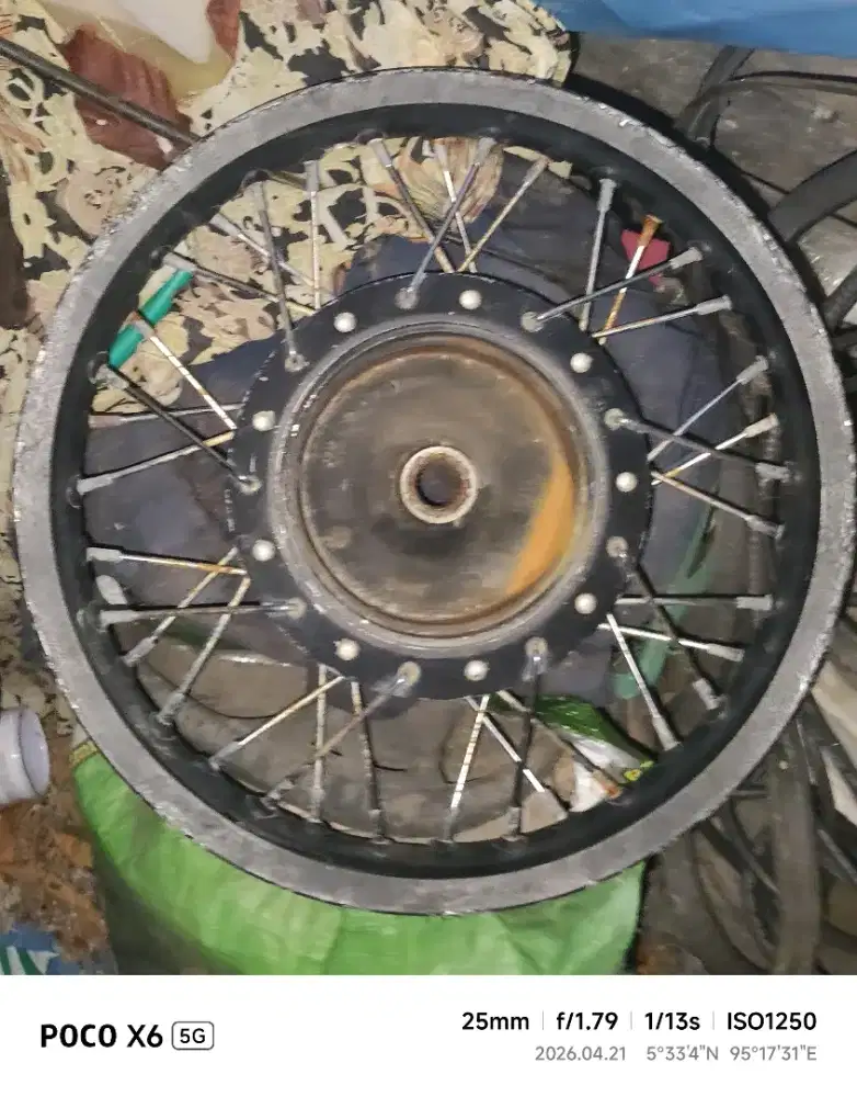 Vleg jari r14 belakang only beat,scoppy,vario dll cuma belakang aja