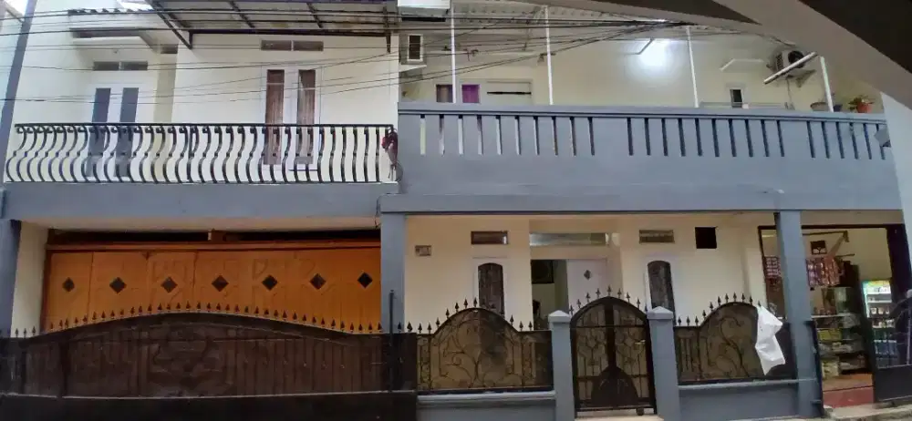 Dijual Rumah 2 lantai dekat dengan kampus universitas Indonesia (ui)