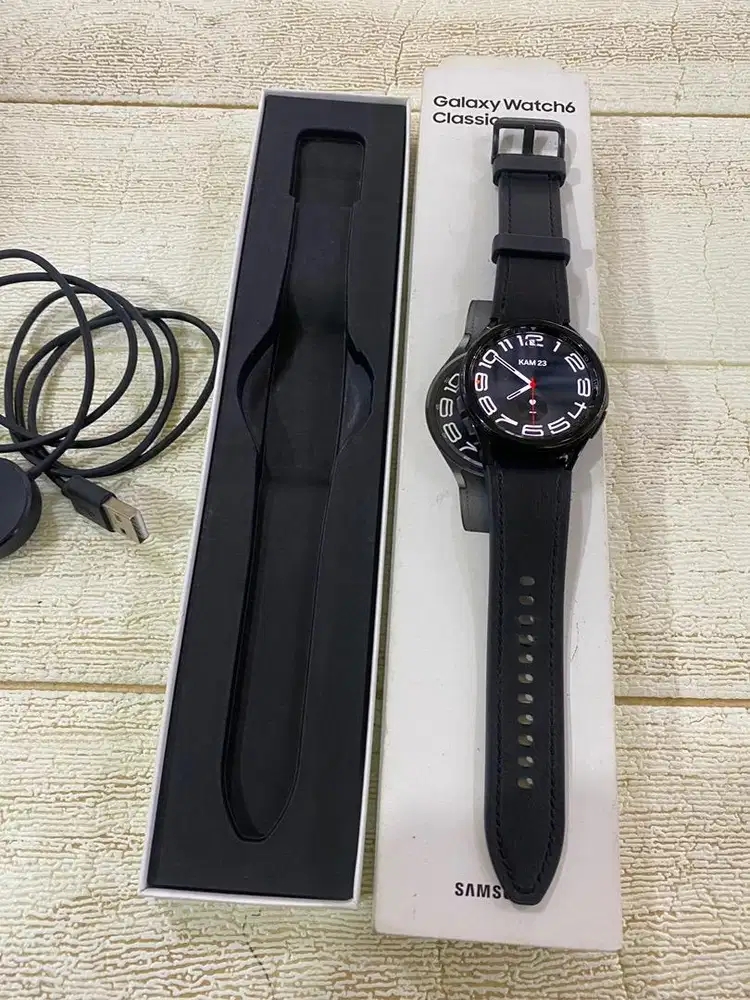 Samsung Watch 6 Classic 43mm hitam