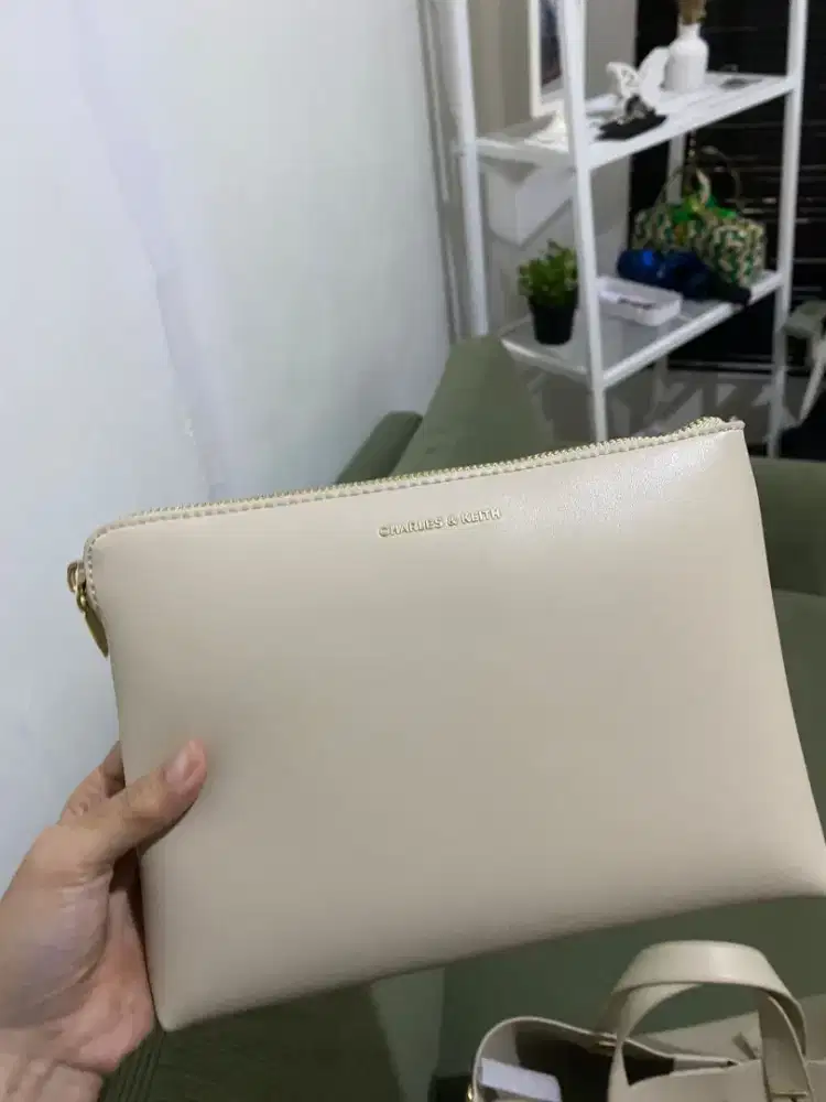 Tas Charles & Keith CK2