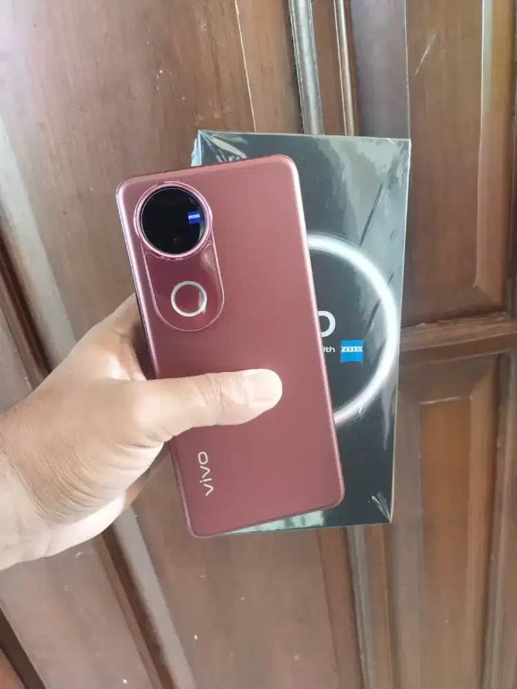 Vivo V50 5G ram 12/256 Garansi Aktif