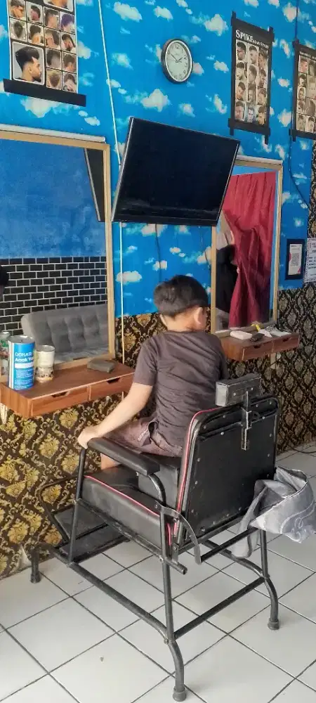 Perlengkapan pangkas rambut