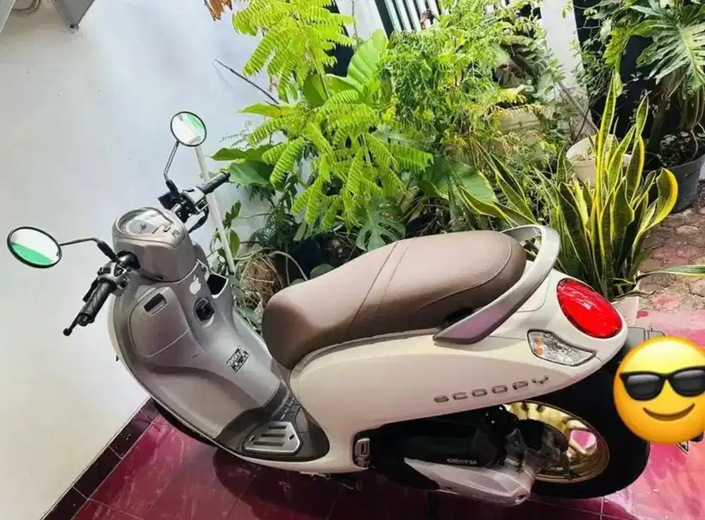 Scoopy Putih Prestige 2021 Low KM Istimewa