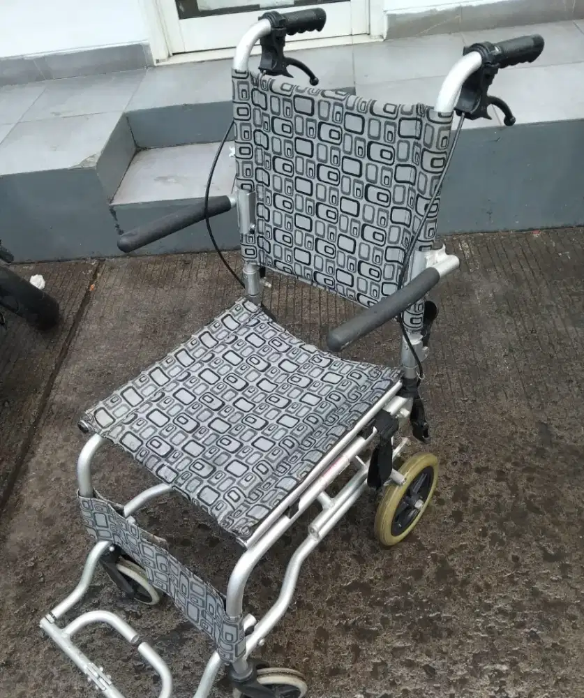 Kursi roda traveling Nagoya