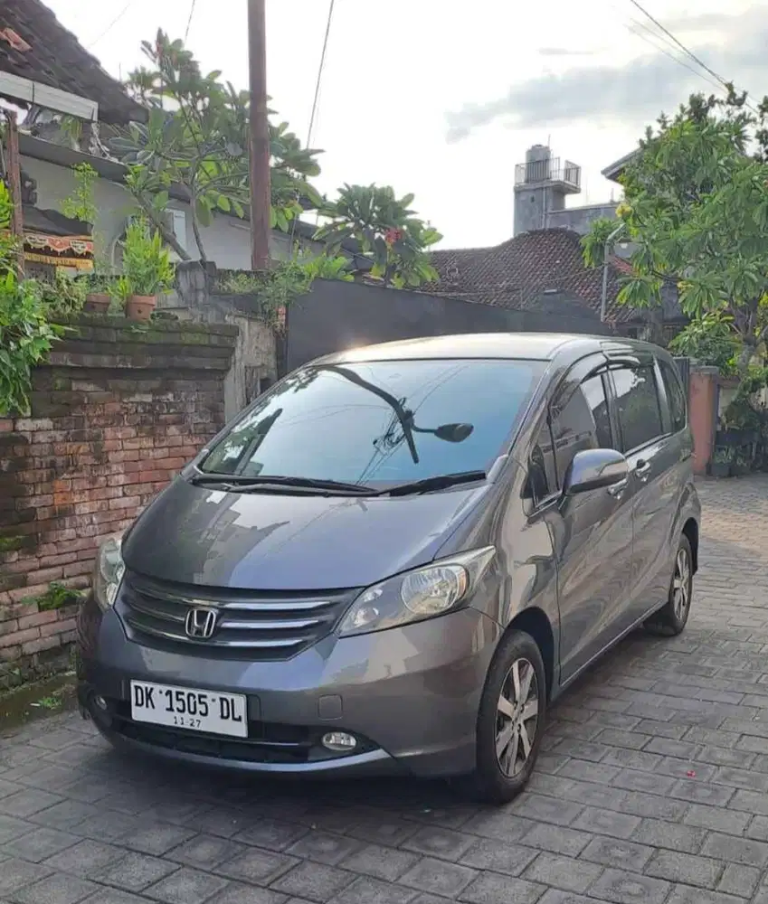 Honda Freed 2011 Bensin