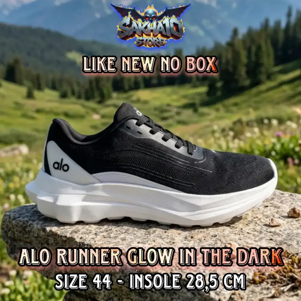 SEPATU RUNNING PRIA/WANITA ALO BLACK WHITE GLOW IN THE DARK