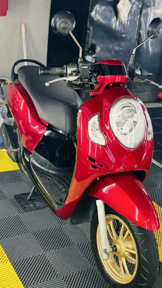 Honda Scoopy 2021