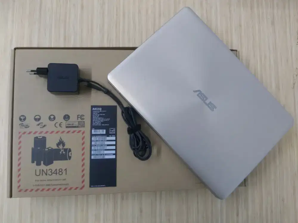 Asus Vivobook A411Q GOLD 2020 - AMD A12 - 1TB 4GB