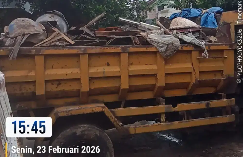 Buang puing tanah dan smph