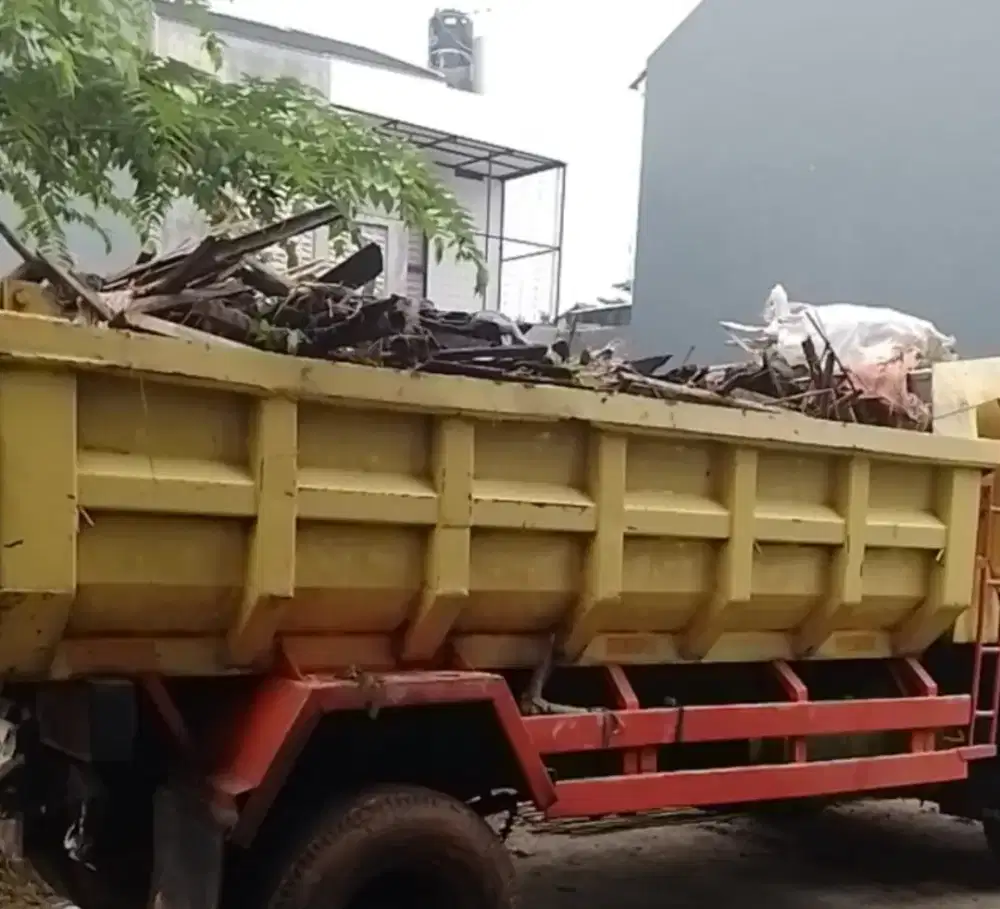 Buang puing tanah dan smph